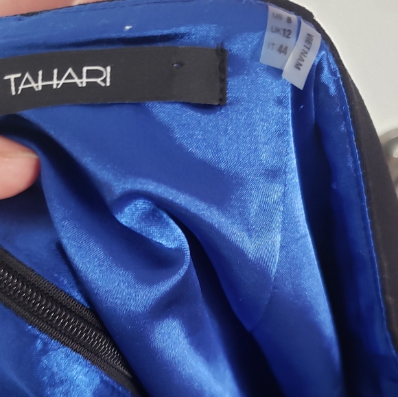 Black Tahari Skirt - Picture 3 of 4